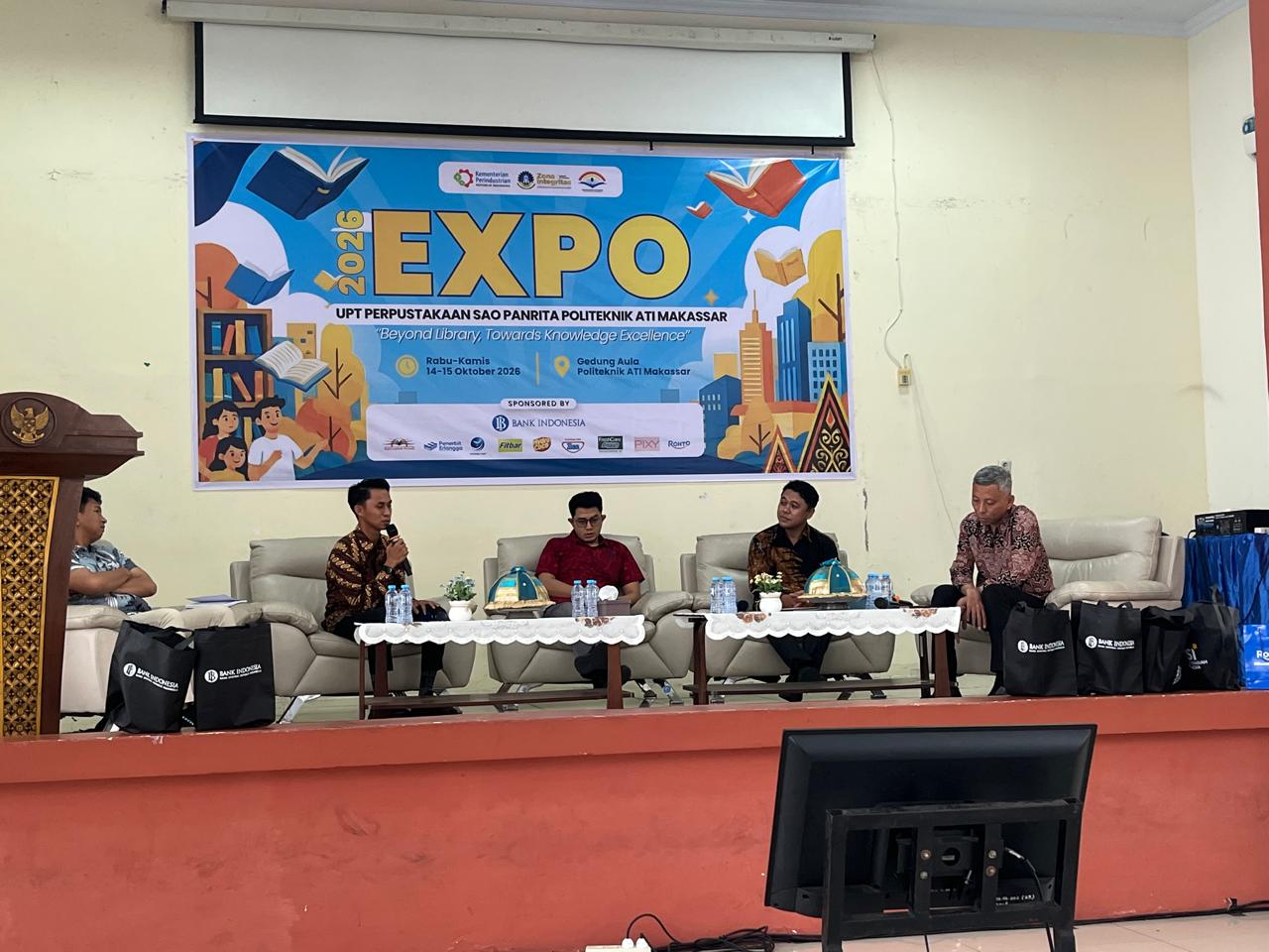 Gambar Dosen Ilmu Perpustakaan UIN Alauddin Bedah Perkembangan Media Informasi di Politeknik ATI Makassar