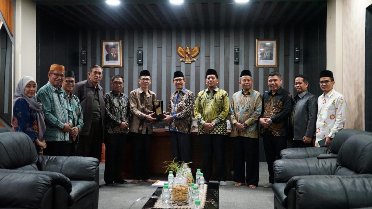 Gambar UIN Alauddin Makassar Siap Dukung Akselerasi IAIN Pontianak Menuju UIN