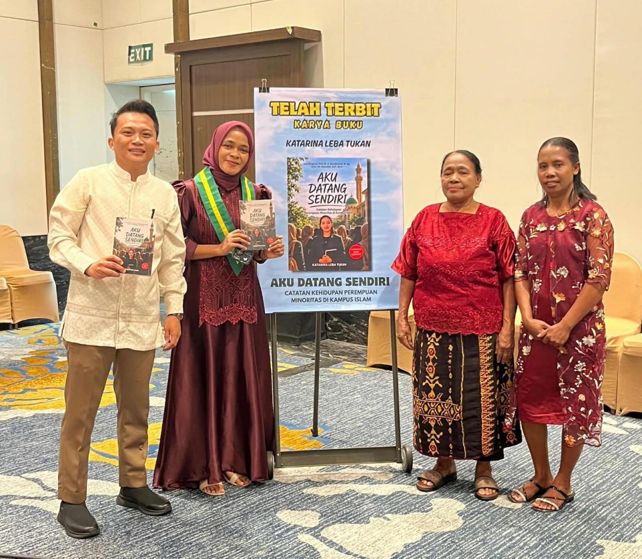Gambar Dari Bimbingan Skripsi, Dr. Nasrullah Dorong Katarina Lahirkan Buku