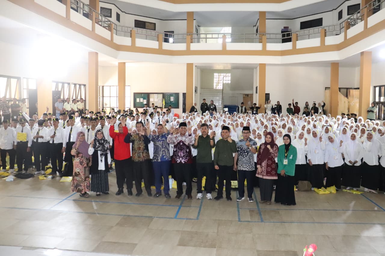 Gambar Rektor UIN Alauddin Tinjau Langsung Pelaksanaan PBAK di Lima Fakultas