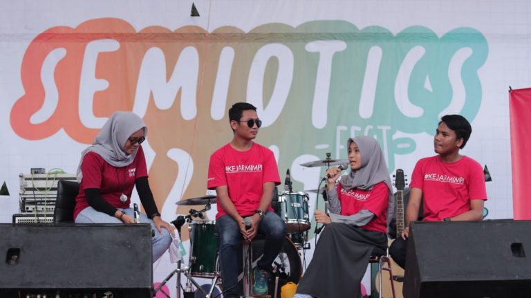 Gambar Bincangkan Mimpi, HMJ IKom Gelar Semiotics Talk
