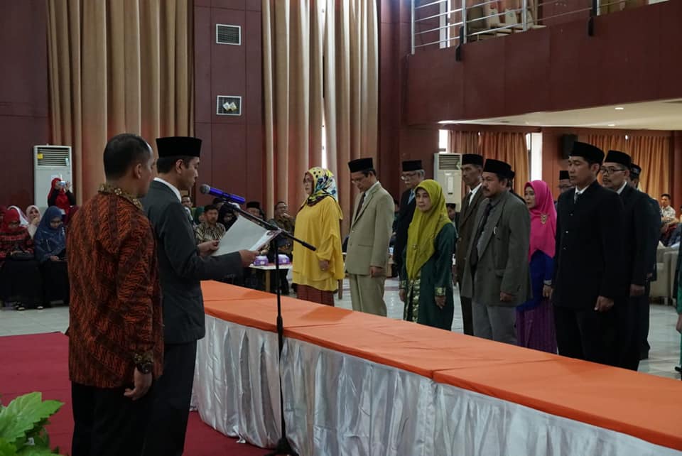 Gambar Rektor Lantik 44 Pejabat Baru UIN Alauddin, Ini Nama dan Jabatannya
