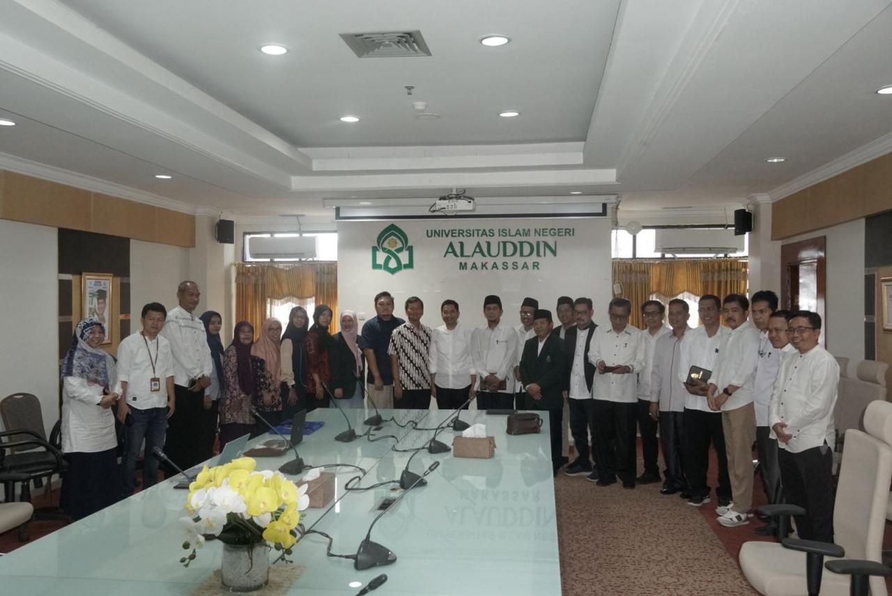 Gambar Asesemen Lapangan Pendirian Prodi S1 dan Profesi Kebidanan Serta Profesi Apoteker UIN Alauddin Makas