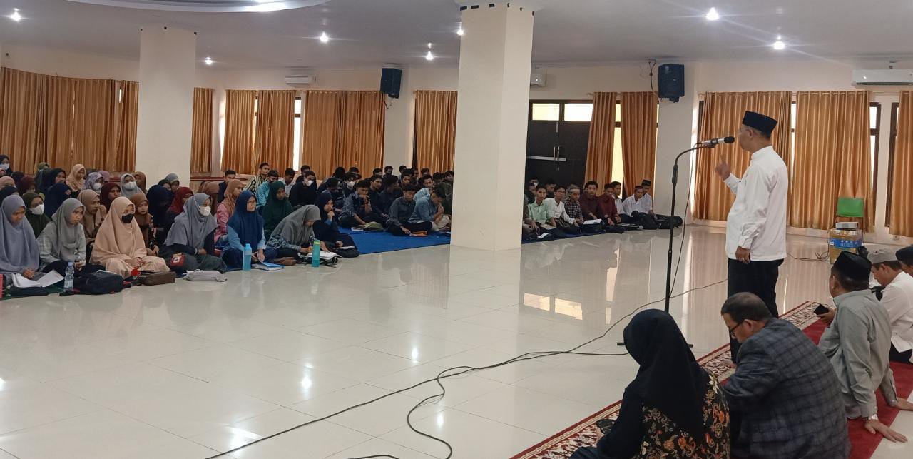 Gambar Buka  Program CBT ini Harapan Kepala Biro AAKK UIN Alauddin Makassar