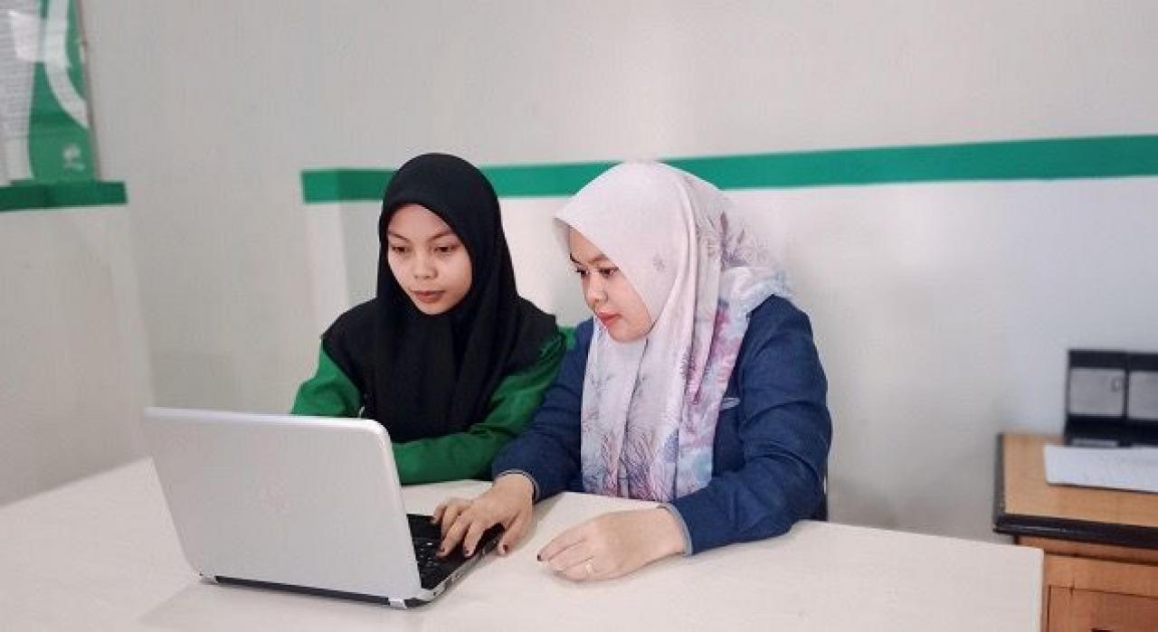 Gambar Cerita Mahasiswi UIN Makassar Magang di KSPPS Bakti Huria Syariah