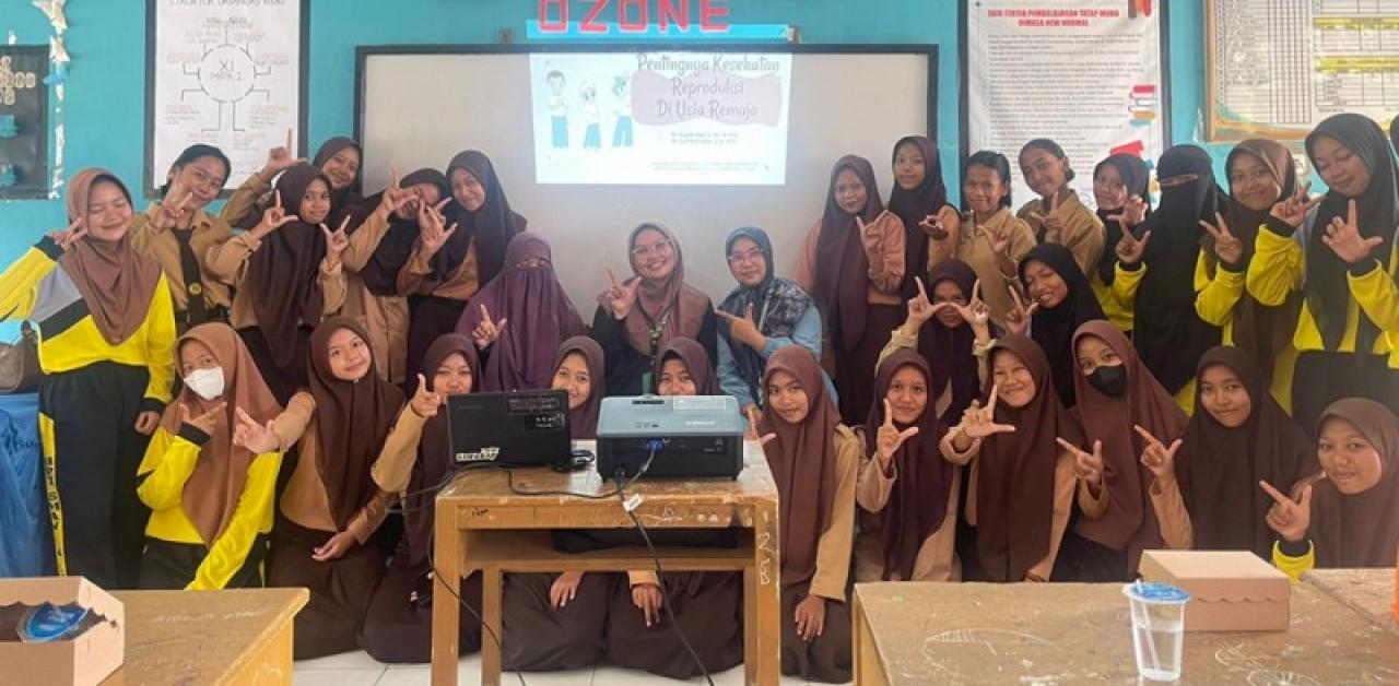 Gambar Di SMAN 10 Luwu Utara, Prodi Biologi UIN Makassar Kenalkan Pentingnya Kesehatan Reproduksi Usia Rema