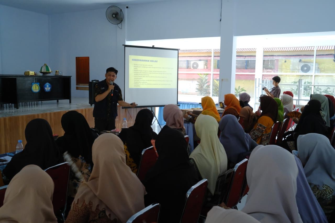 Gambar Dosen PBI UIN Alauddin Jadi Fasilitator Pelatihan Guru di Selayar