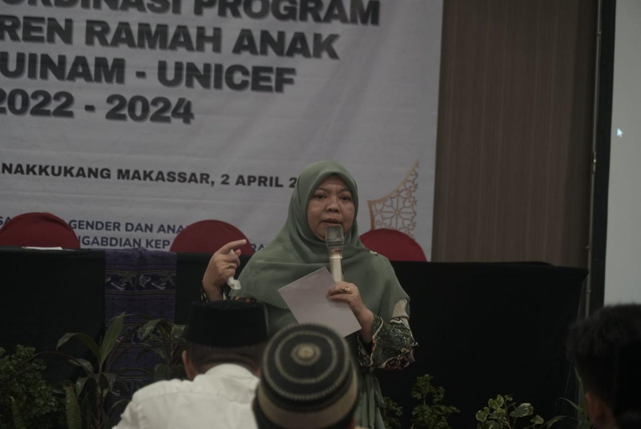 Gambar Dr. Rosmini Amin M Th I: Pesantren Ramah Anak Harus Jadi Program Berkelanjutan