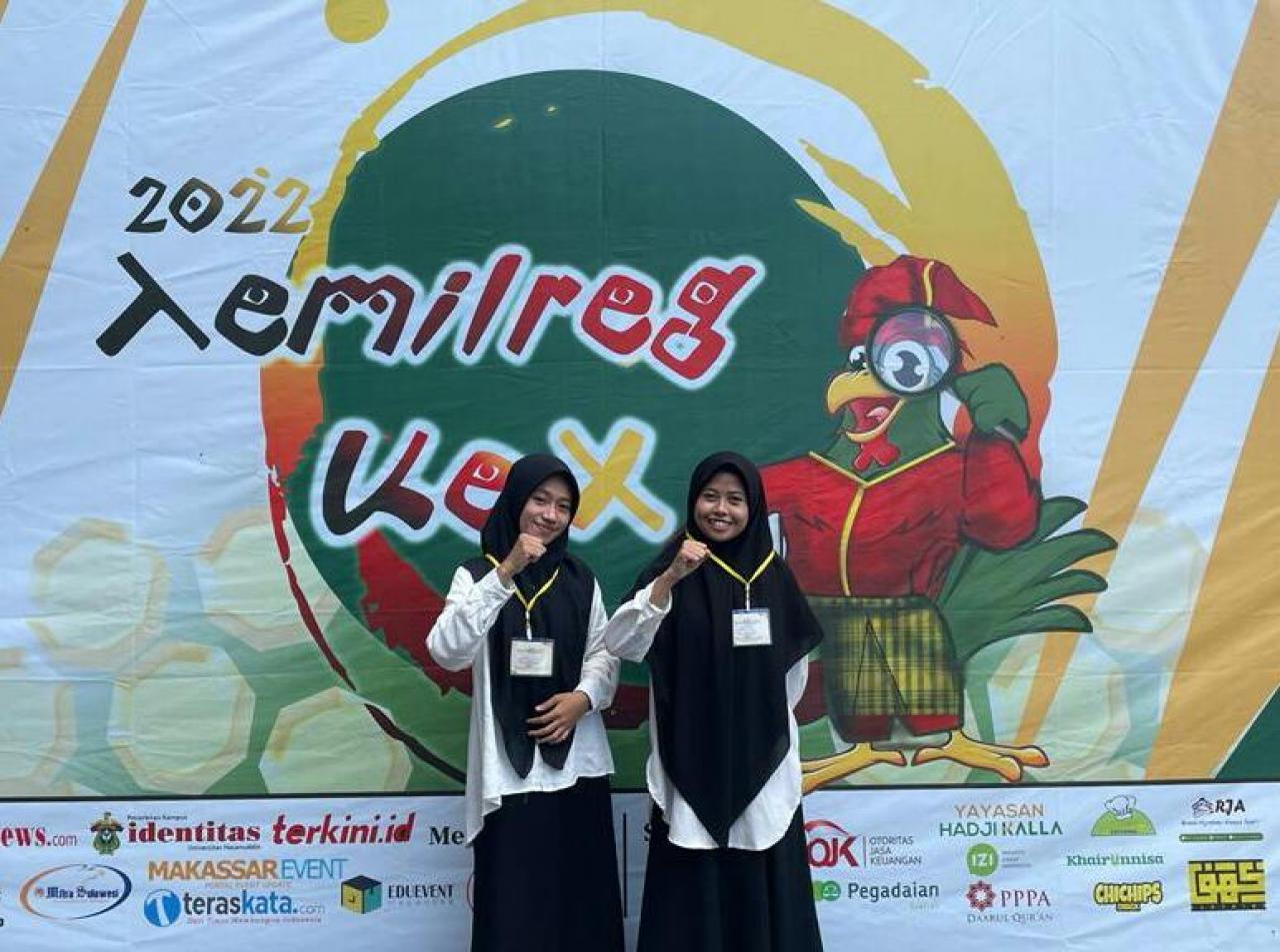 Gambar Duo Kader Forkeis Juara Harapan III Sharia Business Plan di Temilreg X Fossei
