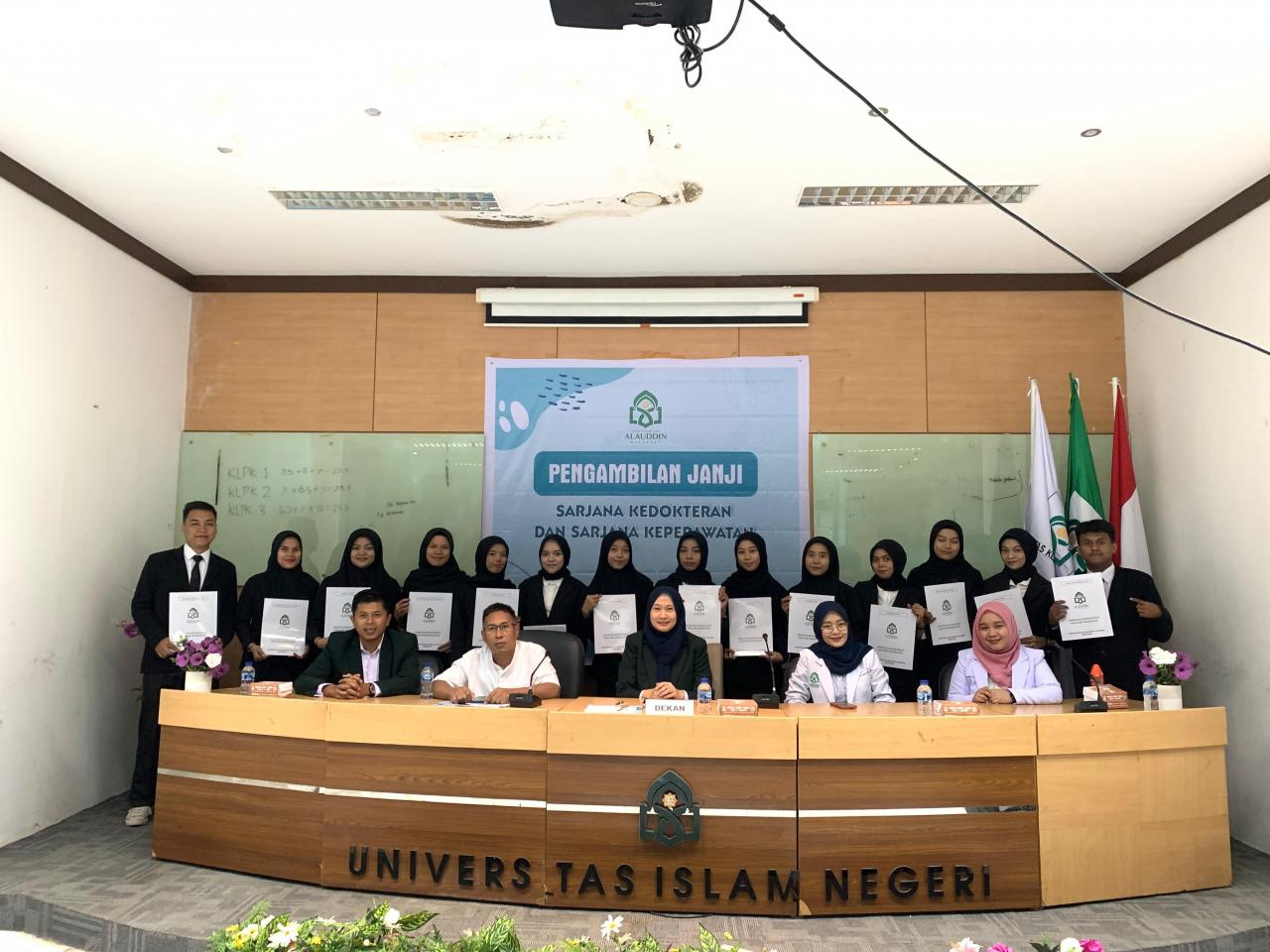 Gambar FKIK UIN Alauddin Makassar Gelar Pengambilan Janji Sarjana Keperawatan dan Sarjana Kedokteran