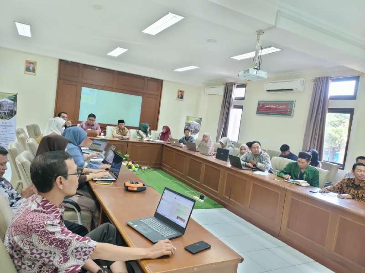 Gambar FSH UIN Alauddin Evaluasi LKPS Melalui Rapat Pendampingan Borang Akreditasi