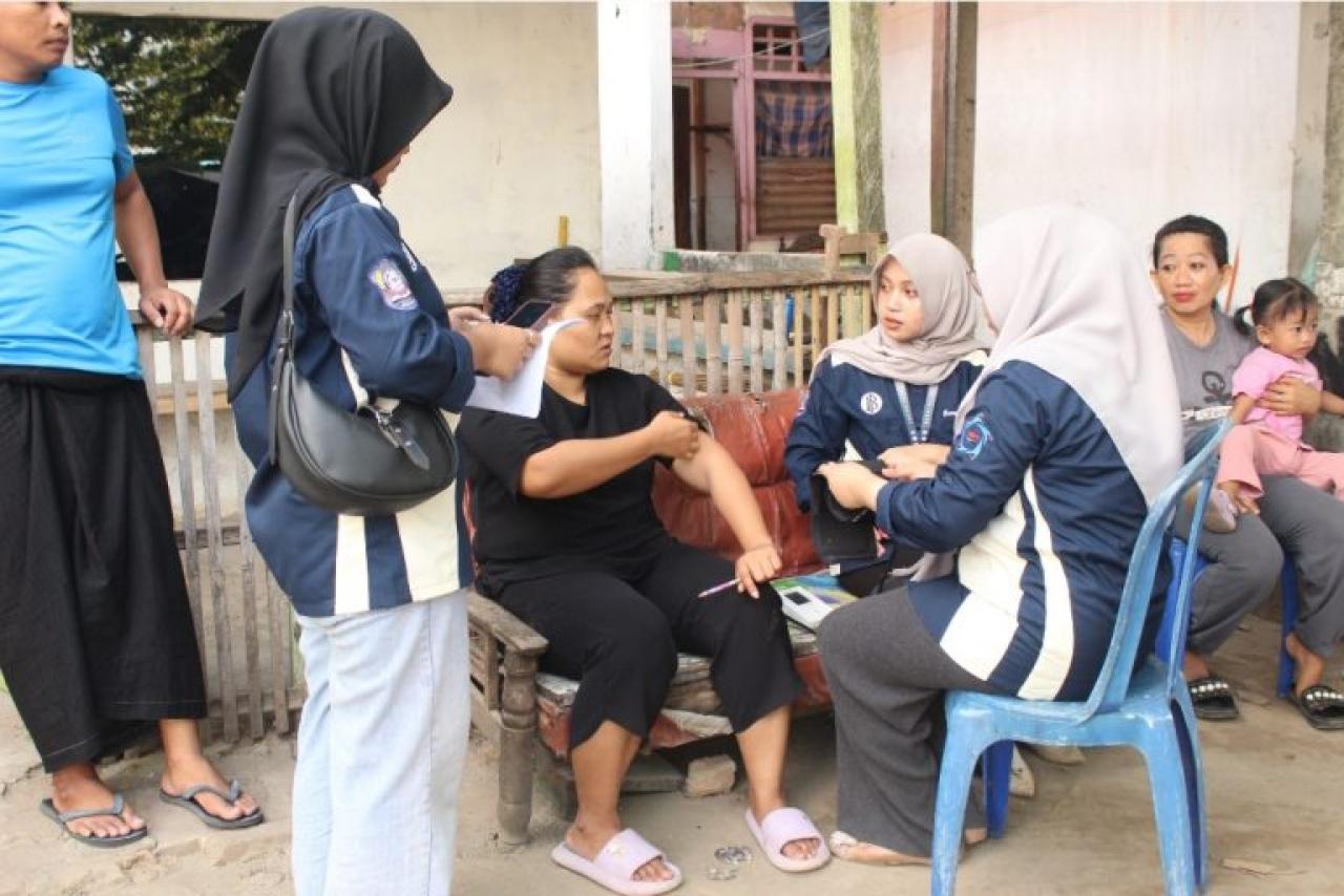 Gambar GenBI Komisariat UIN Alauddin Makassar Lakukan Pemeriksan Kesehatan di Pulau Lae-Lae