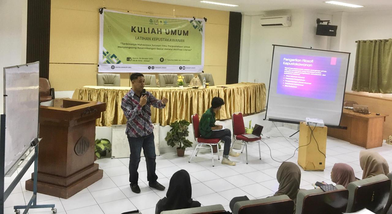 Gambar Jadi Narasumber Kuliah Umum, Sekprodi Ilmu Perpustakaan Bahas Filosofi Kepustakawanan