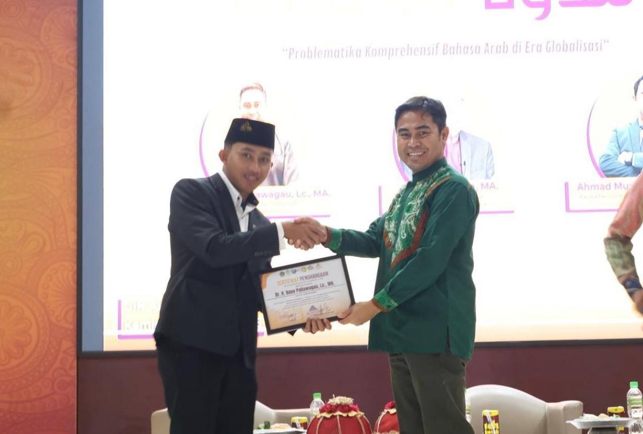 Gambar Kaprodi BSA Jadi Narasumber Seminar Nasional RAPIMNAS XII ITHLA Indonesia