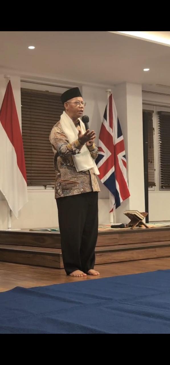 Kepala Biro AAKK UIN Alauddin Beri Taushiyah di KBRI London: Kebahagiaan Dunia Akhirat