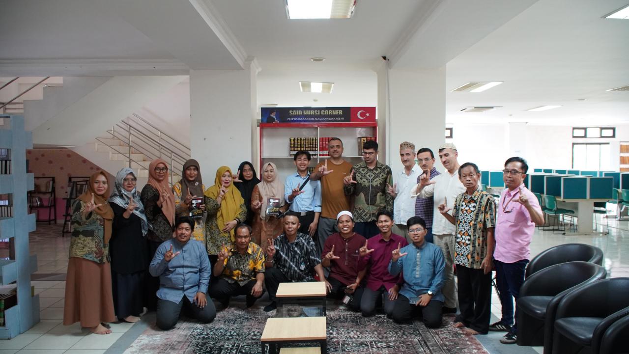 Ketua Bagian Internasional Hamidiye Foundation Turki Kunjungi Said Nursi Corner UIN Alauddin Makassa