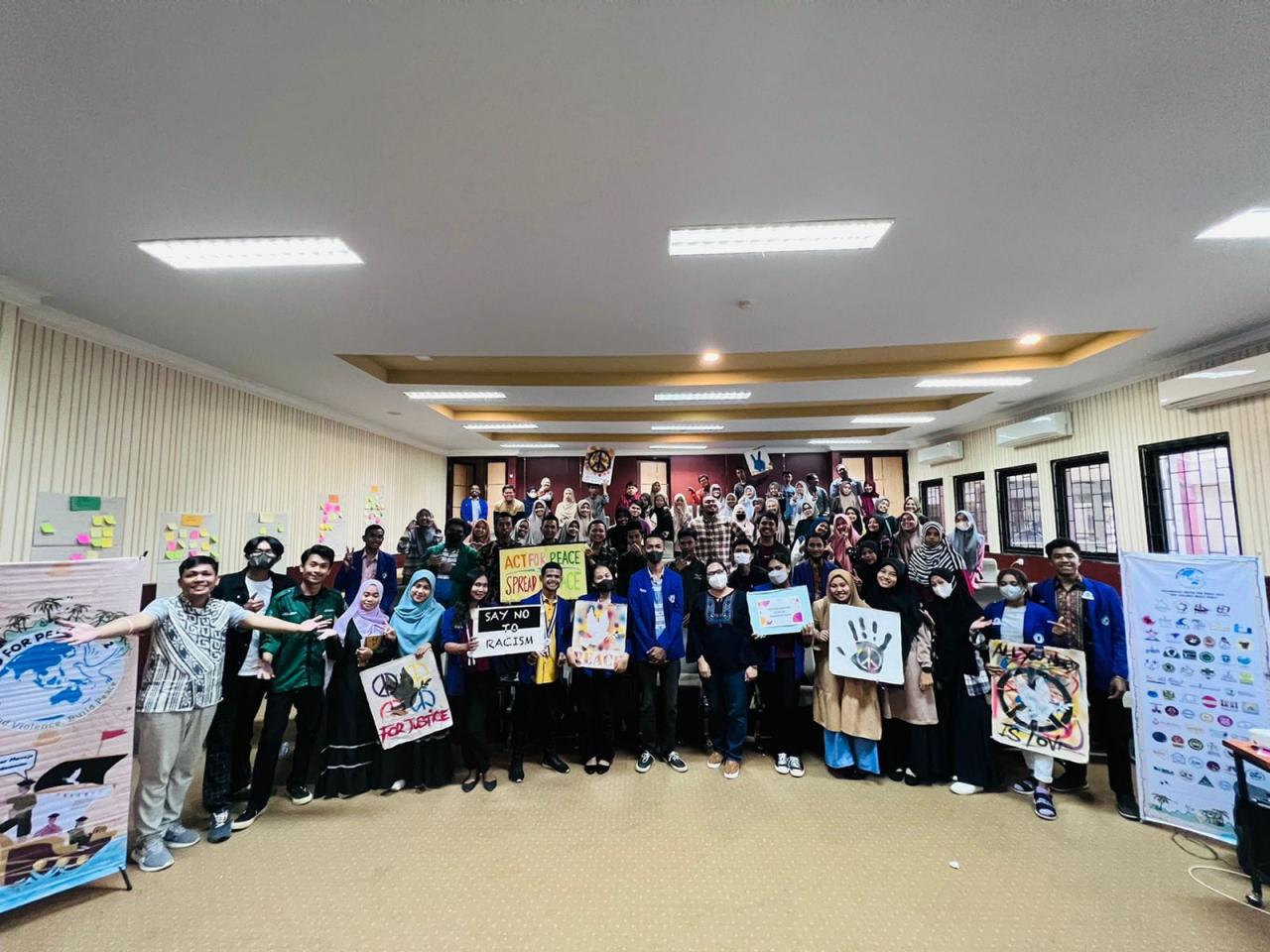 Gambar Kolaborasi dengan United For Peace 2022, HMJ PBI UIN Alauddin Adakan Dialog Perdamaian