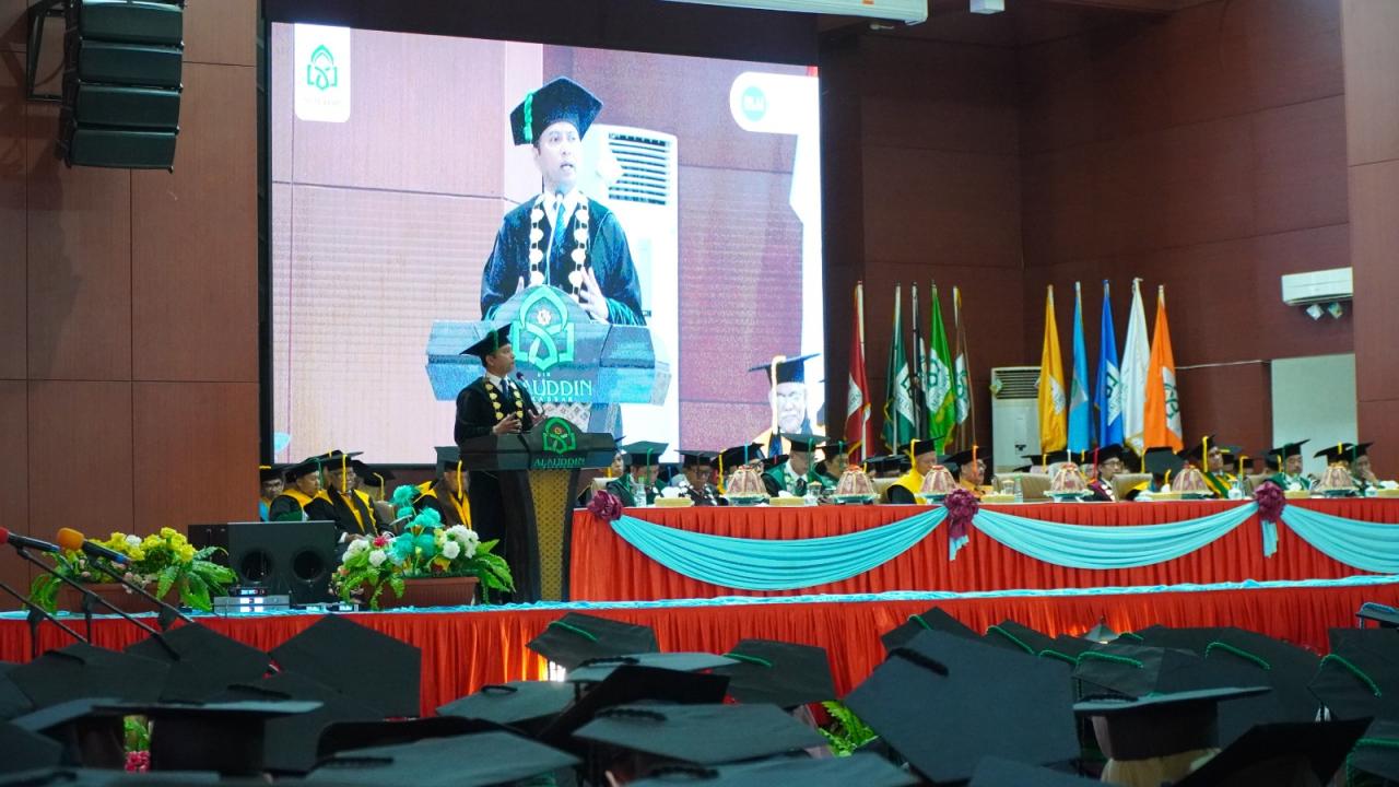 Kukuhkan Wisudawan Angkatan 109, Rektor UIN Alauddin Makassar: Jadila Sarjana Cinta