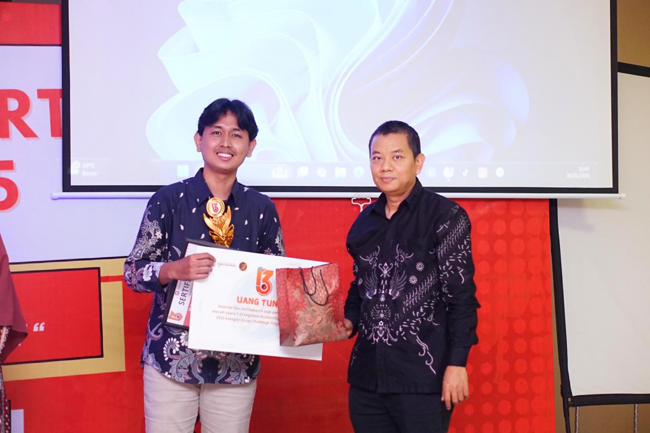 Gambar Mahasiswa Akuntansi UIN Alauddin Juara I Lomba Essay Accounting Smart Challenge