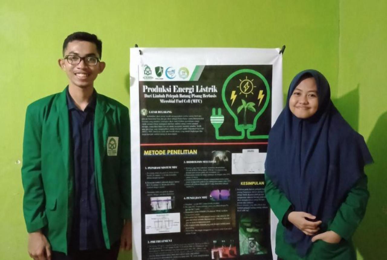 Gambar Mahasiswa Kimia UIN Alauddin Raih Best Poster di event LKTIN Politeknik Negeri Samarinda