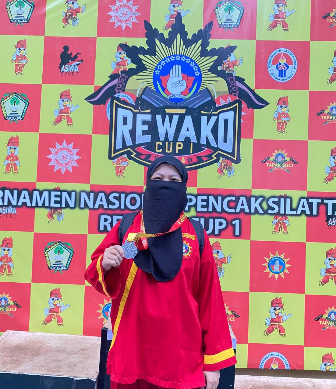 Gambar Mahasiswi BSA FAH Sabet Juara 2 Pencak Silat Tapak Suci Rewako Cup 1