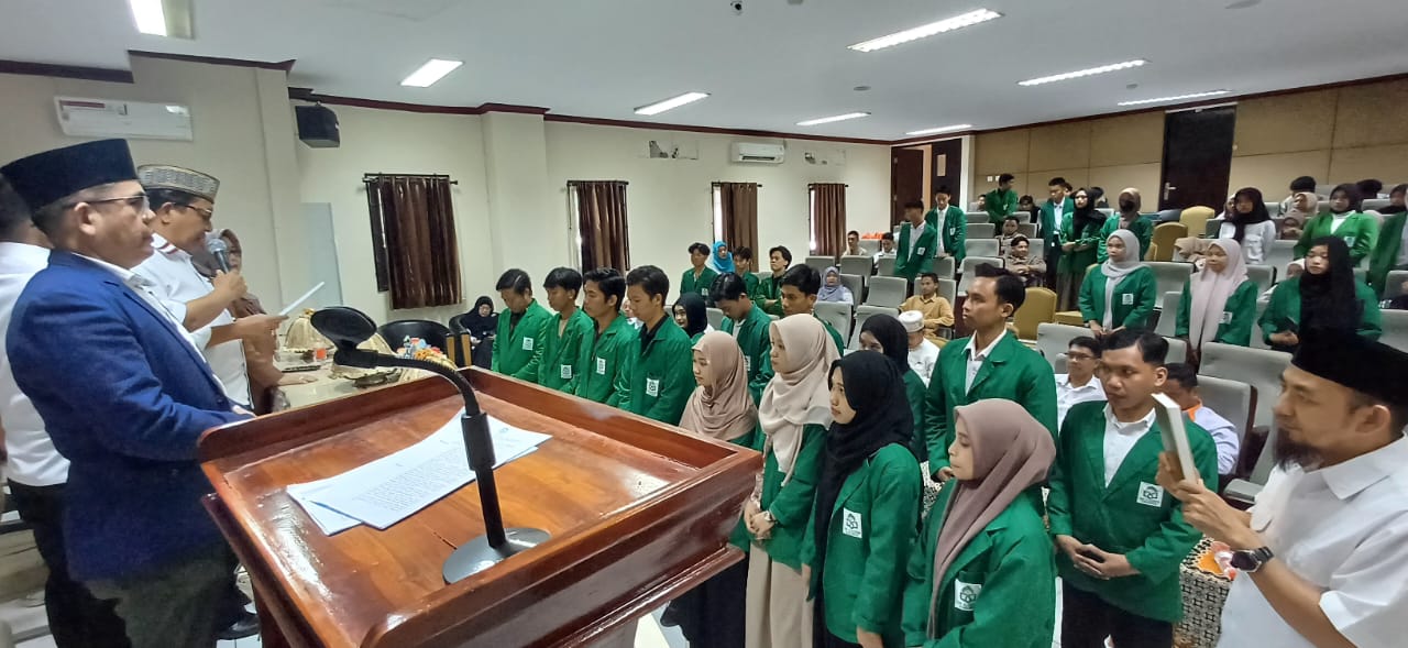 Gambar Membangun Budaya Islami, Dekan FDK UIN Alauddin Melantik Pengurus Masjid Nur Rasyid