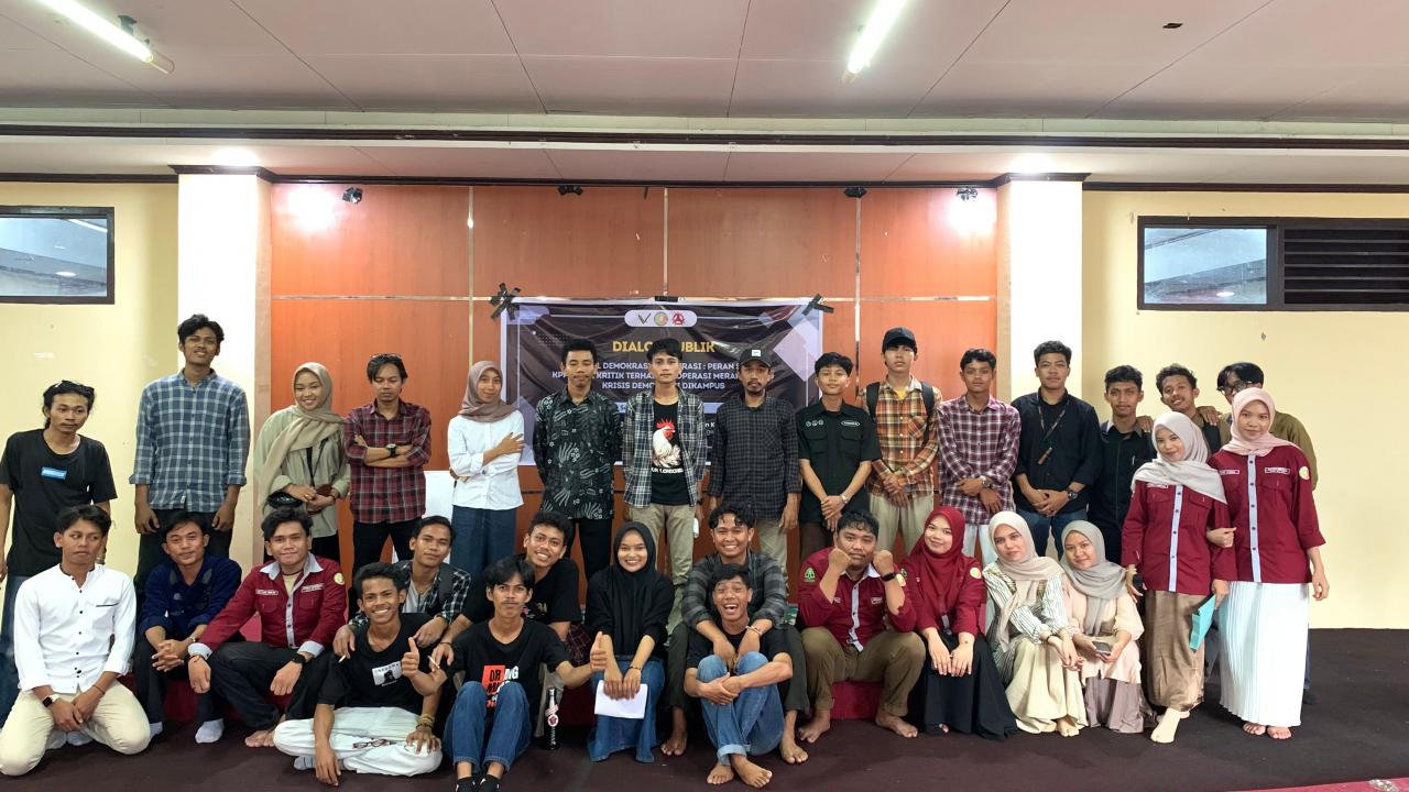 Diskusi Publik Soft Opening Kopi Kolektiv Bahas Demokrasi Kampus dan Koperasi Alternatif