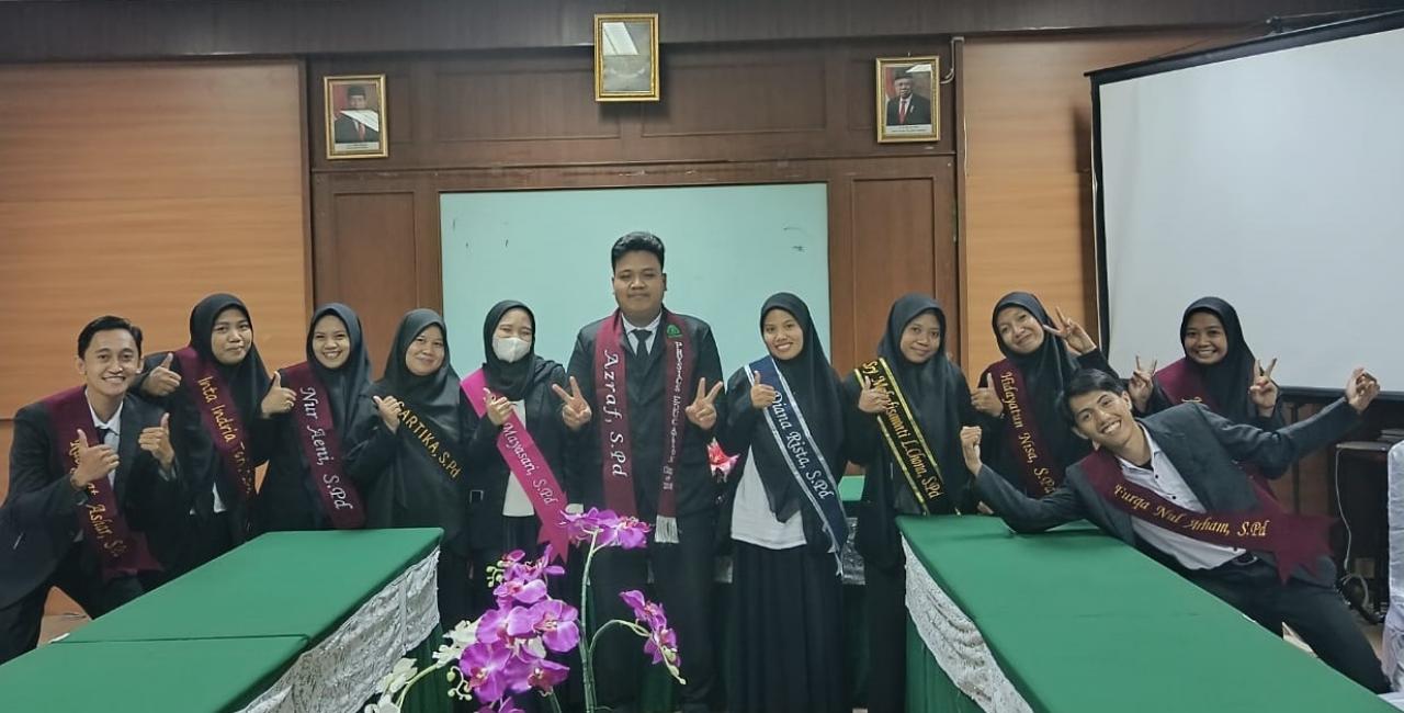 Gambar Pendidikan Fisika Yudisium 15 orang Sarjana Periode Desember 2022