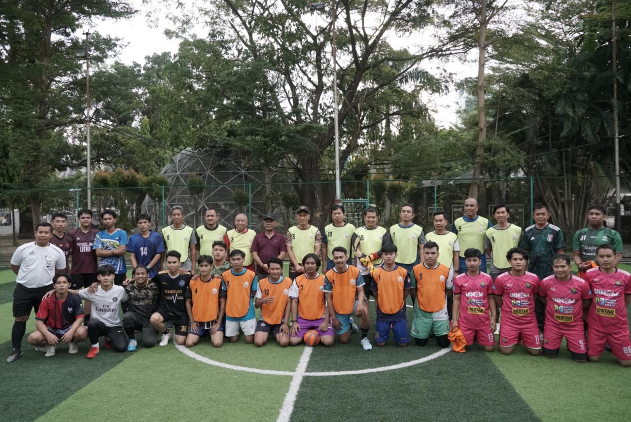Pj. Gubernur Sulsel Gelar Fun Futsal Bersama Mahasiswa dan Pimpinan Kampus