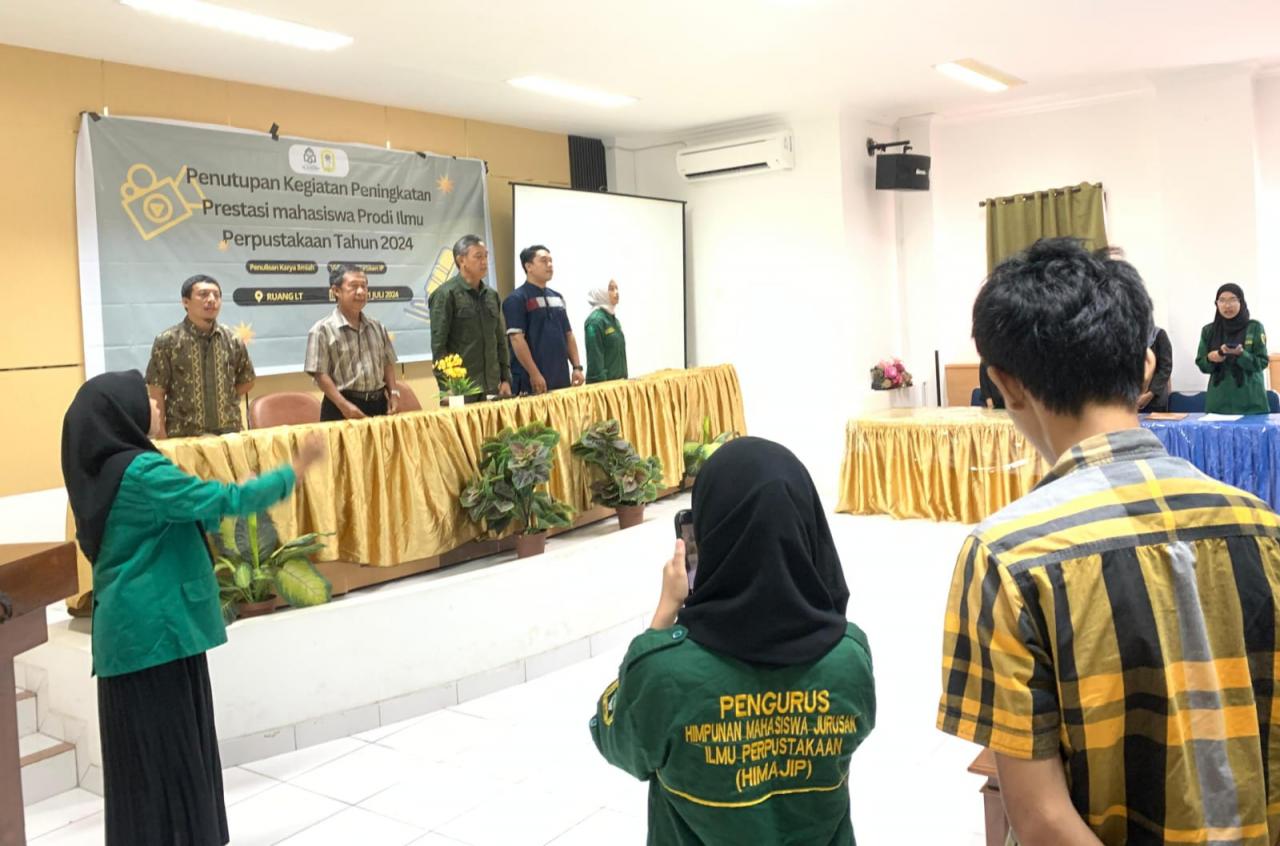 Gambar Prodi Ilmu Perpustakaan Resmi Menutup Kegiatan Lomba Peningkatan Prestasi Mahasiswa