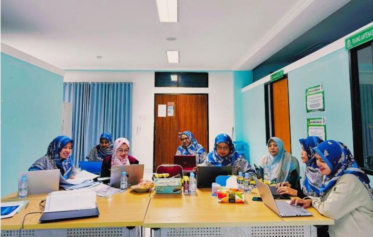 Gambar Prodi Kebidanan dan Tim Monev LPM UIN Alauddin Bahas Kualitas Pembelajaran