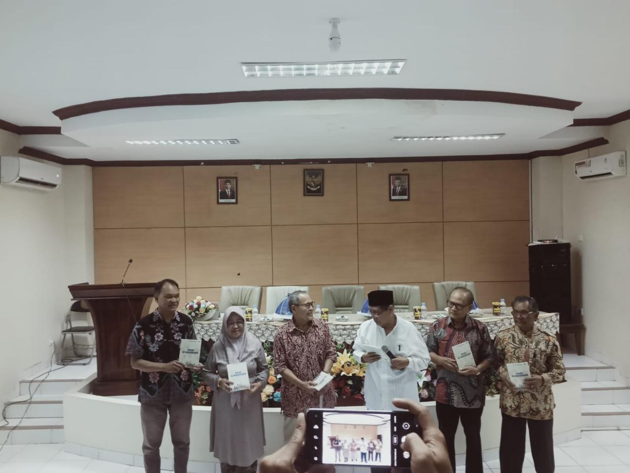 Gambar Prof Ahmad Sewang Launching dan Diskusi Buku Rihlah ke Mancanegara