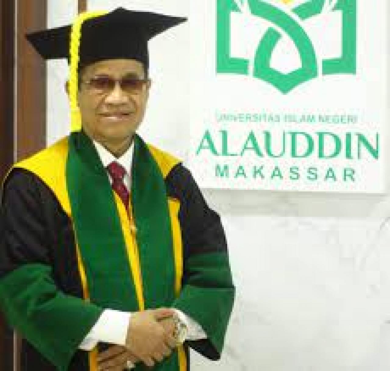 Gambar Profil KH Hamzah Harun, Profesor Teologi Islam UIN Alauddin Makassar