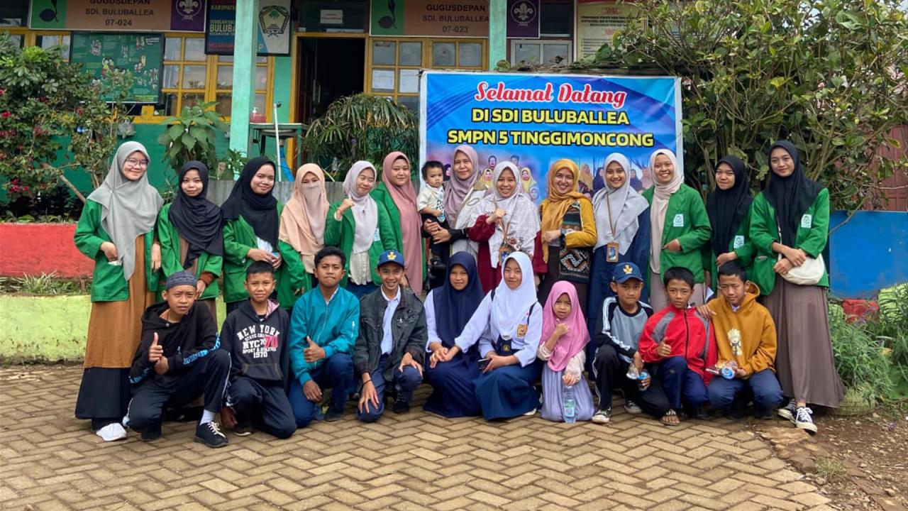 Gambar Program Studi Kebidanan UIN Makassar Gelorakan Pengetahuan Reproduksi Remaja di SMPN 5 Tingimoncong