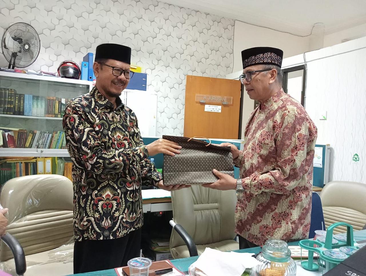 Gambar Purna Bakti Dosen SPI UIN Alauddin, Ketua Prodi: Beliau Pendidik Ulung