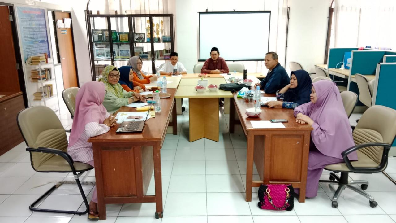 Gambar Rapat Internal, Kajur Sosiologi Agama UIN Alauddin Apresiasi Kinerja Dosen