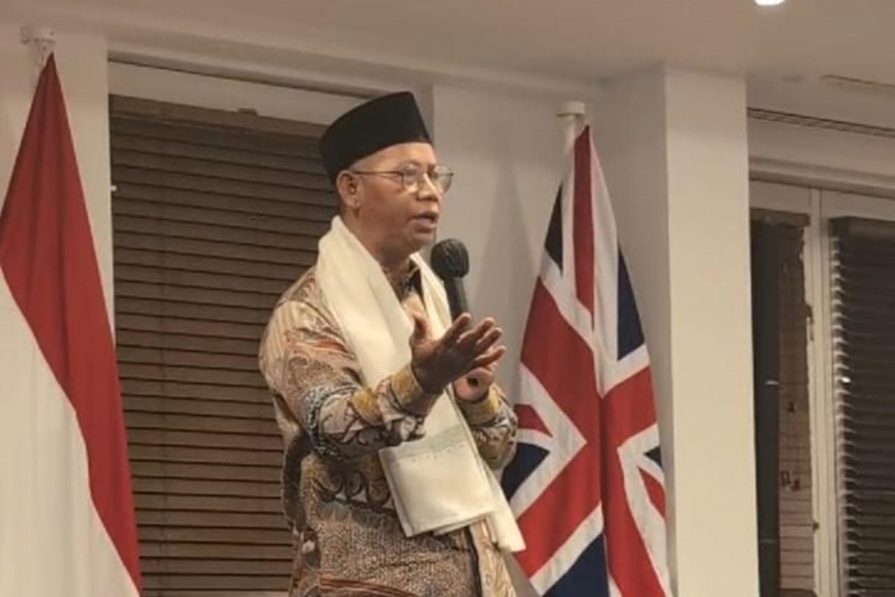 Gambar Tausiyah di Jantung London: Dr. Kaswad Sartono Sebut Kebahagiaan Tak Lepas dari Ujian Hidup