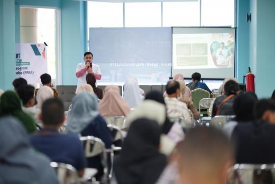 RS UIN Alauddin Gelar Bakti Sosial, Bagikan Kacamata Gratis dan Pemeriksaan Kesehatan