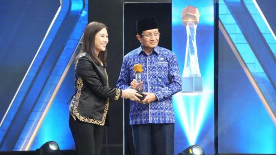 Menag Dapat Anugerah Penggerak Nusantara 2025 Bidang Harmoni dan Ekoteologi