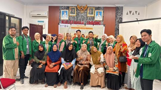 UMKM Jagong Naik Kelas! Mahasiswa KKN UIN Alauddin Ajarkan Trik Branding & Facebook Pro