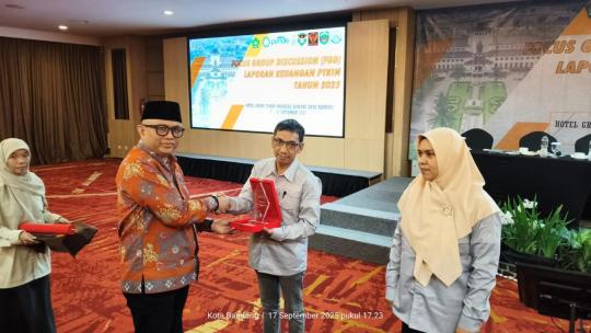 Unggul Tata Kelola Keuangan: UIN Alauddin Raih Penghargaan UAKPA Satker Terbaik 2024