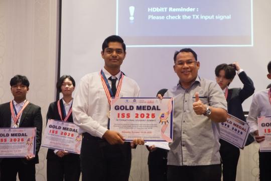 Dari Coba-Coba hingga Juara: Kisah Mahasiswa UIN Alauddin di Kompetisi Internasional ISS 2025