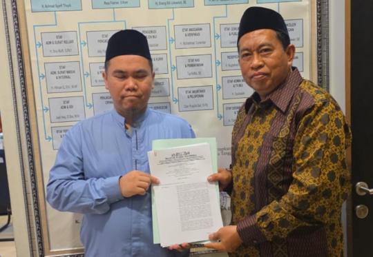 Guru Besar UIN Alauddin Prof. Andi Marjuni Terima SK Kepengurusan MUI Sulsel 2026–2031