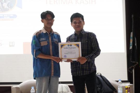 Seminar UU ITE UIN Alauddin Soroti Dilema Antara Perlindungan dan Pembungkaman