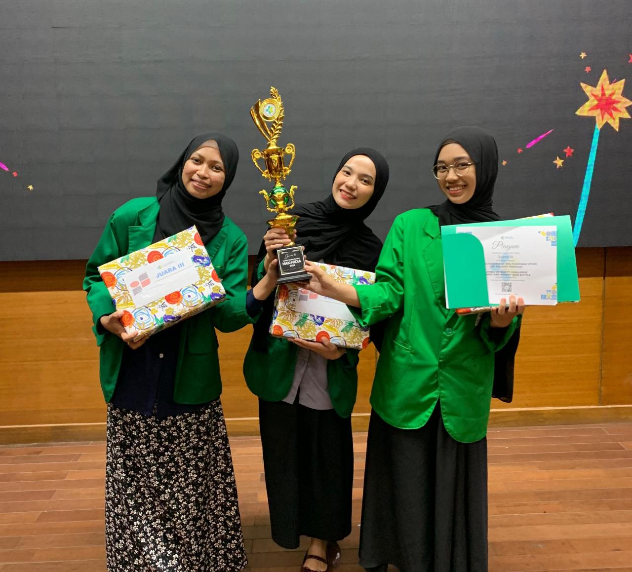 Tiga Mahasiswa FKIK Raih Juara 3 Lomba Integrity Challenge oleh BBPK Makassar