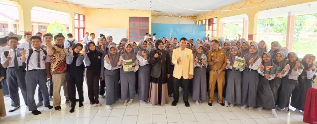 Tim Sosialisasi UIN Alauddin Sasar 13 SMA Sederajat di Soppeng dan Wajo