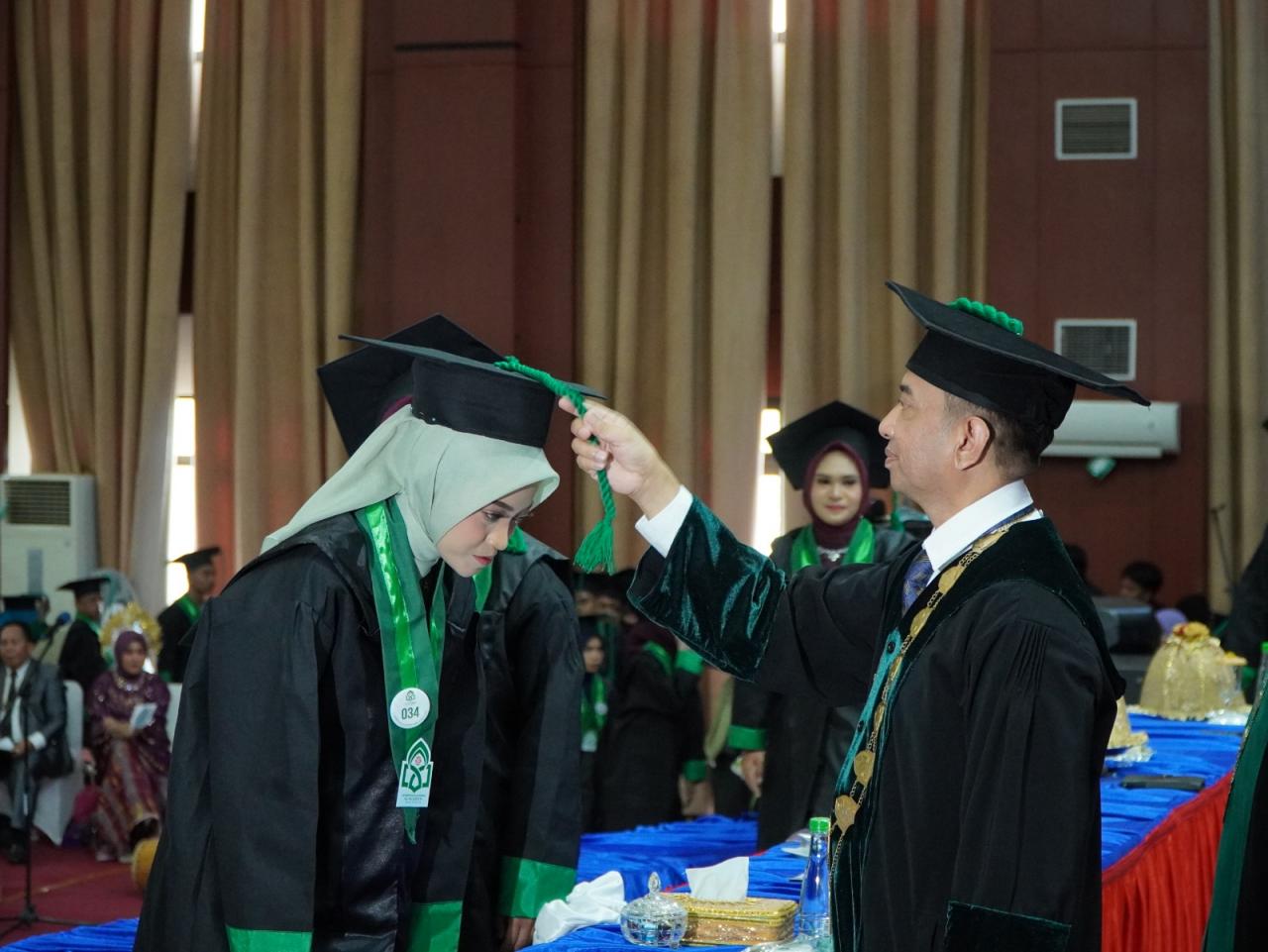 Gambar UIN Alauddin Makassar Kukuhkan 767 Wisudawan Angkatan ke-108