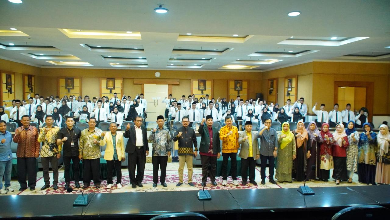 UIN Alauddin Makassar Serahkan 88 SK CPNS Formasi Tahun 2024