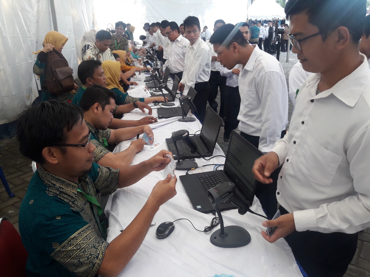 Gambar UJIAN SKD CPNS 2019 UIN ALAUDDIN DILAKSANAKAN DI UPT. ASRAMA HAJI SUDIANG