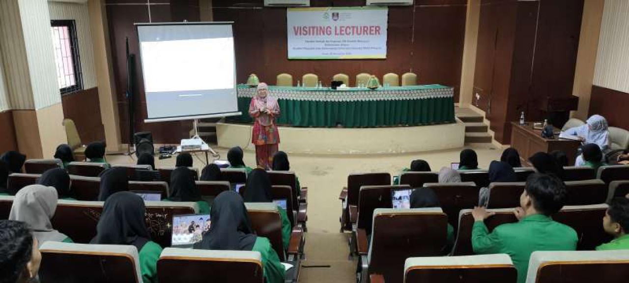 Visiting Lecturer FTK UIN Alauddin Bicara Pendidikan Teknologi di Era Revolusi Industri